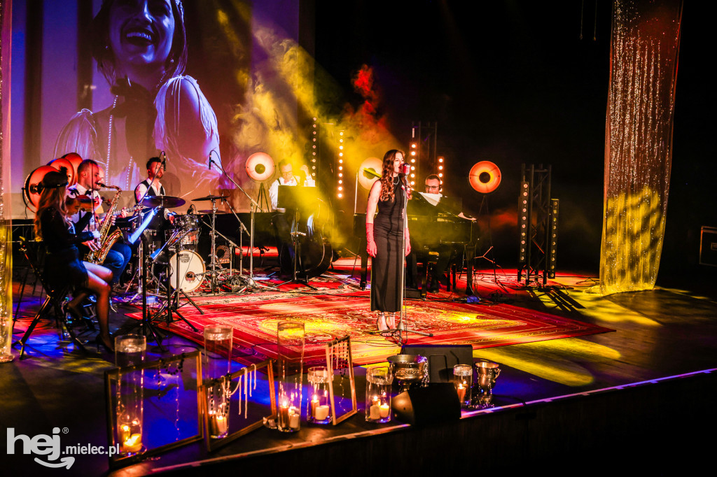 Koncert Nareszcie Niepodległa - piosenki 20-lecia międzywojennego w DK Przecław