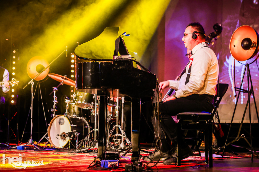 Koncert Nareszcie Niepodległa - piosenki 20-lecia międzywojennego w DK Przecław