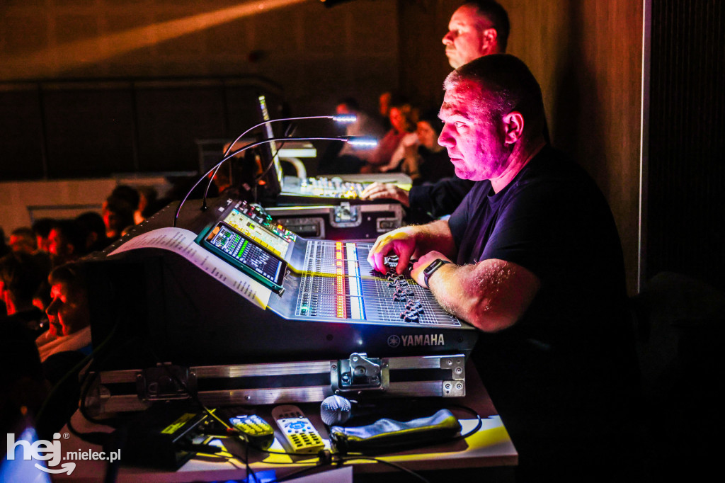 Koncert Nareszcie Niepodległa - piosenki 20-lecia międzywojennego w DK Przecław