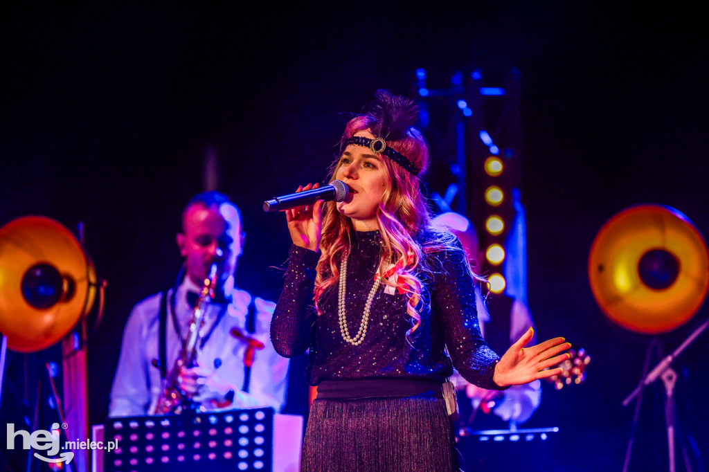 Koncert Nareszcie Niepodległa - piosenki 20-lecia międzywojennego w DK Przecław