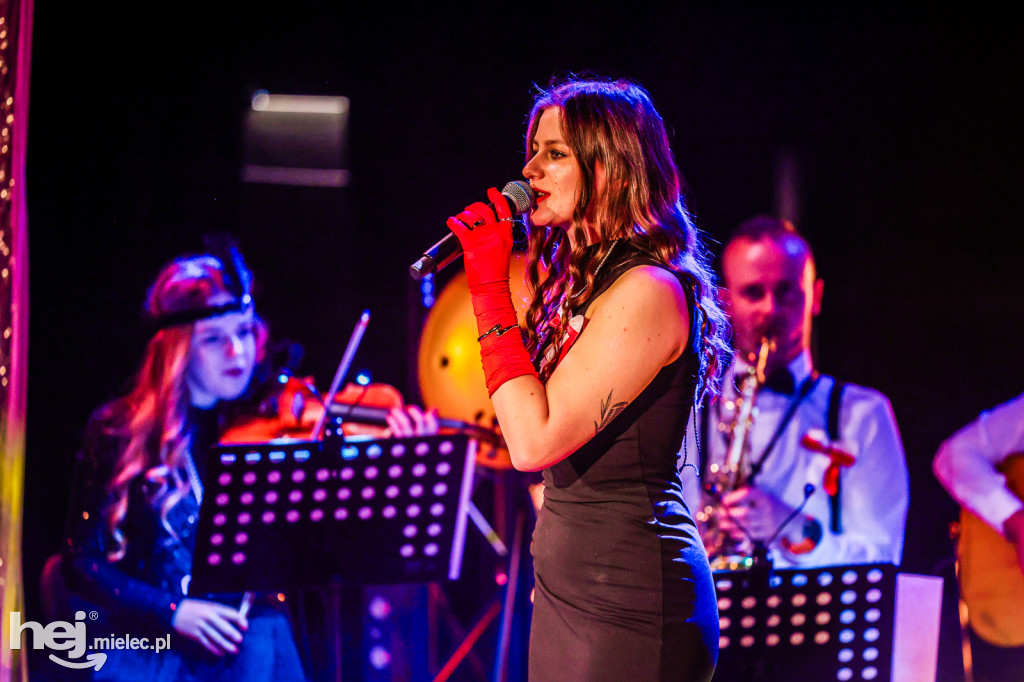 Koncert Nareszcie Niepodległa - piosenki 20-lecia międzywojennego w DK Przecław