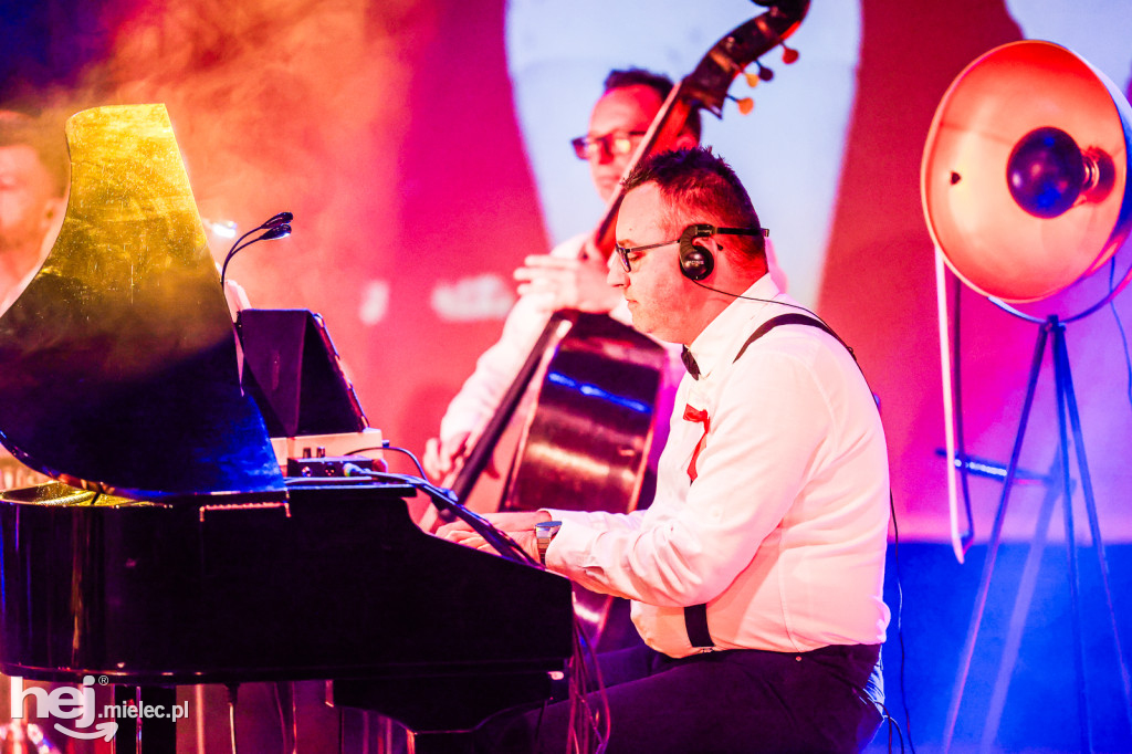 Koncert Nareszcie Niepodległa - piosenki 20-lecia międzywojennego w DK Przecław