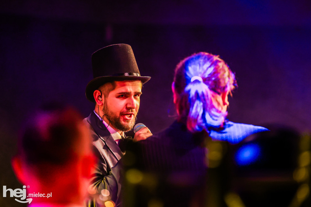 Koncert Nareszcie Niepodległa - piosenki 20-lecia międzywojennego w DK Przecław