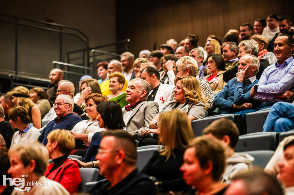 Koncert Nareszcie Niepodległa - piosenki 20-lecia międzywojennego w DK Przecław