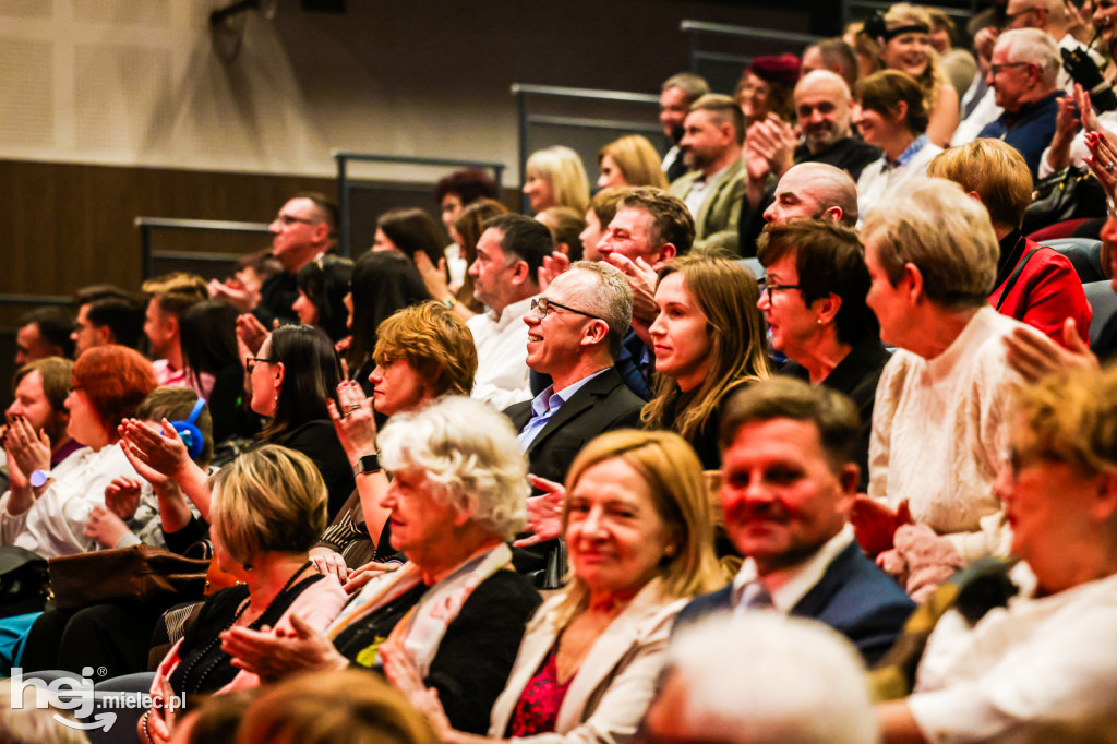 Koncert Nareszcie Niepodległa - piosenki 20-lecia międzywojennego w DK Przecław