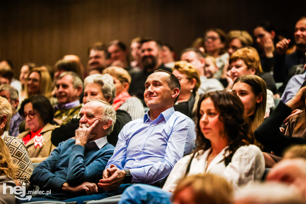 Koncert Nareszcie Niepodległa - piosenki 20-lecia międzywojennego w DK Przecław