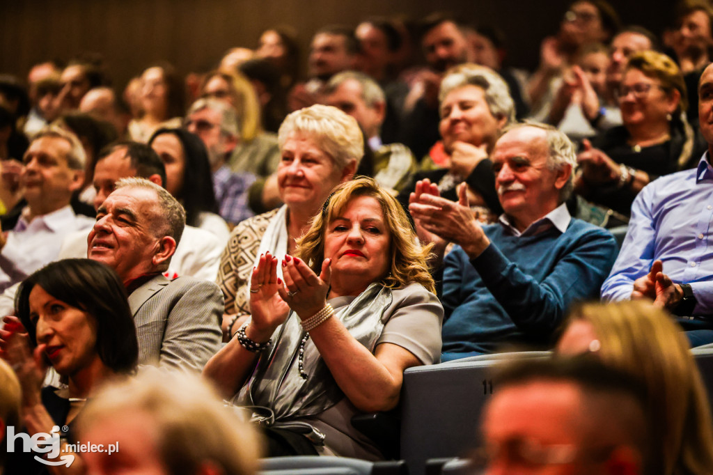 Koncert Nareszcie Niepodległa - piosenki 20-lecia międzywojennego w DK Przecław