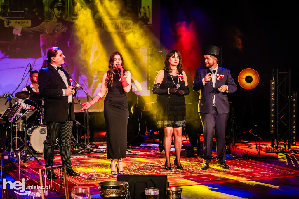 Koncert Nareszcie Niepodległa - piosenki 20-lecia międzywojennego w DK Przecław