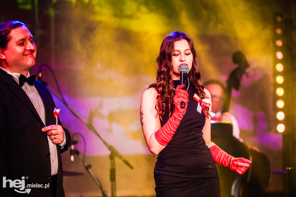 Koncert Nareszcie Niepodległa - piosenki 20-lecia międzywojennego w DK Przecław