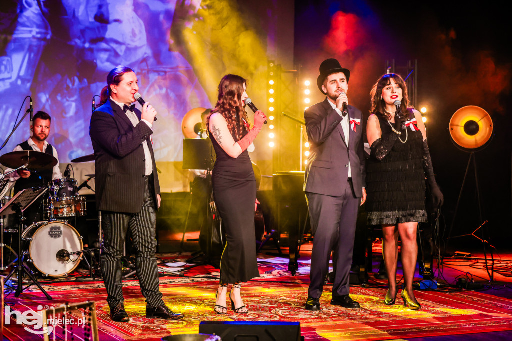 Koncert Nareszcie Niepodległa - piosenki 20-lecia międzywojennego w DK Przecław