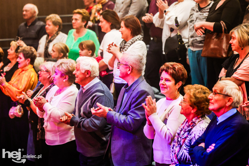 Koncert Nareszcie Niepodległa - piosenki 20-lecia międzywojennego w DK Przecław