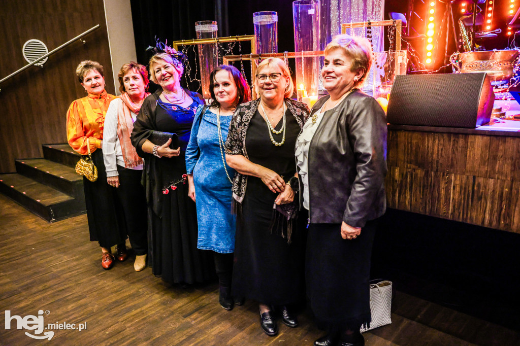 Koncert Nareszcie Niepodległa - piosenki 20-lecia międzywojennego w DK Przecław