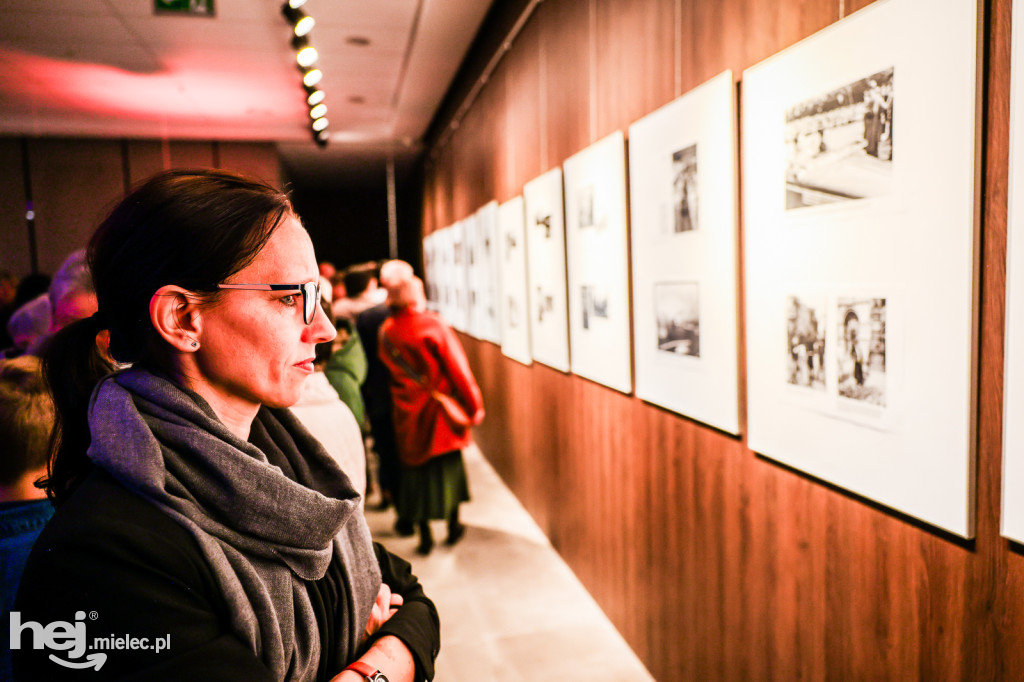 Koncert Nareszcie Niepodległa - piosenki 20-lecia międzywojennego w DK Przecław