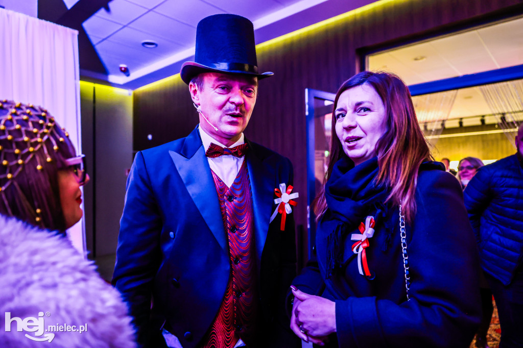 Koncert Nareszcie Niepodległa - piosenki 20-lecia międzywojennego w DK Przecław