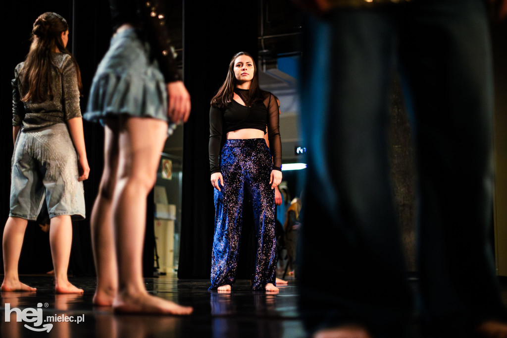 Konfrontacje Kontrasty