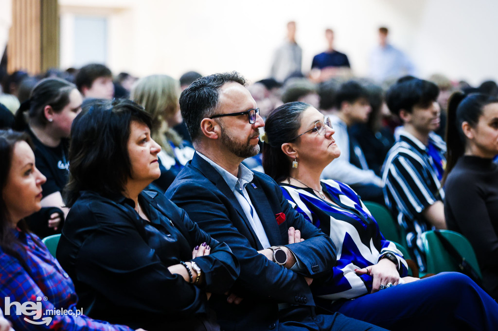 „HEJT OFF, RESPECT ON”