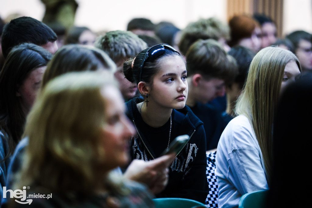 „HEJT OFF, RESPECT ON”