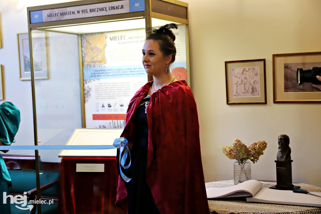 Uroczyste odsłonięcie XVII-wiecznej kopii aktu lokacyjnego