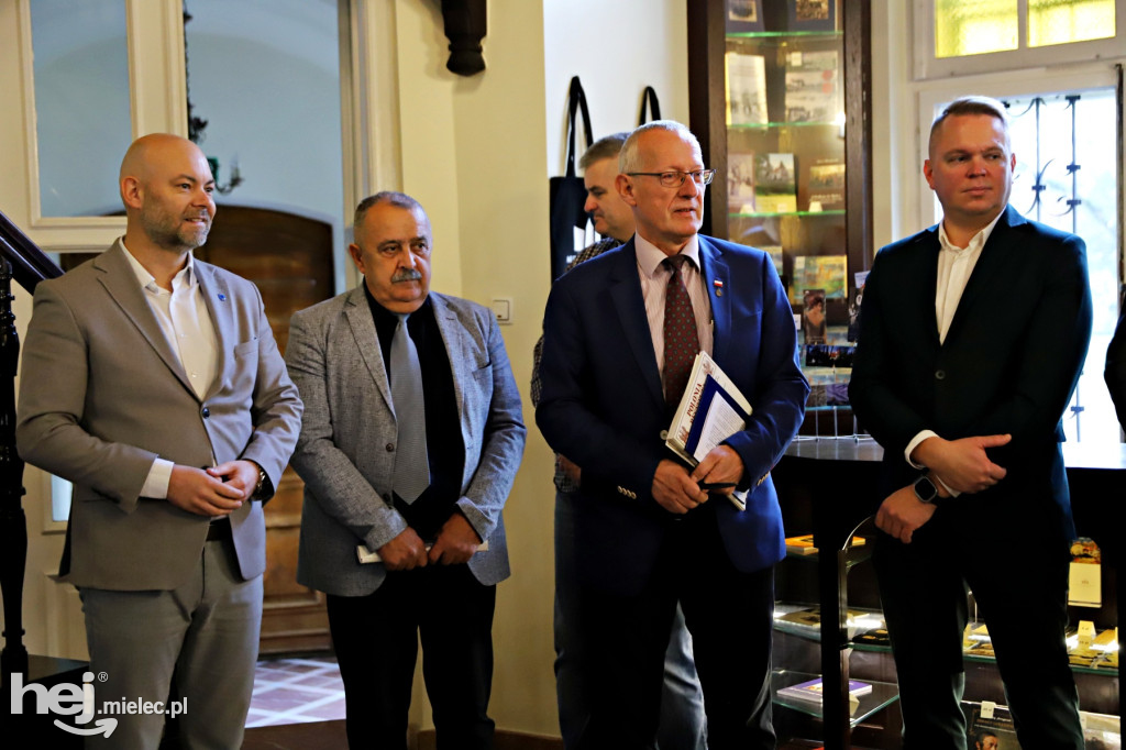 Uroczyste odsłonięcie XVII-wiecznej kopii aktu lokacyjnego