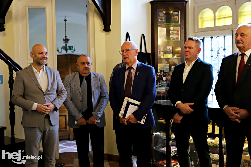 Uroczyste odsłonięcie XVII-wiecznej kopii aktu lokacyjnego