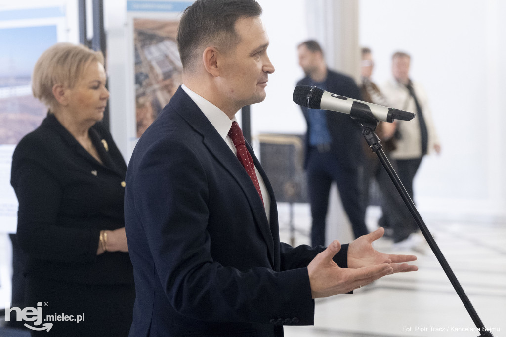 Strefa, która ruszyła Polskę - 30 lat Euro-Park Mielec - otwarcie wystawy w Sejmie