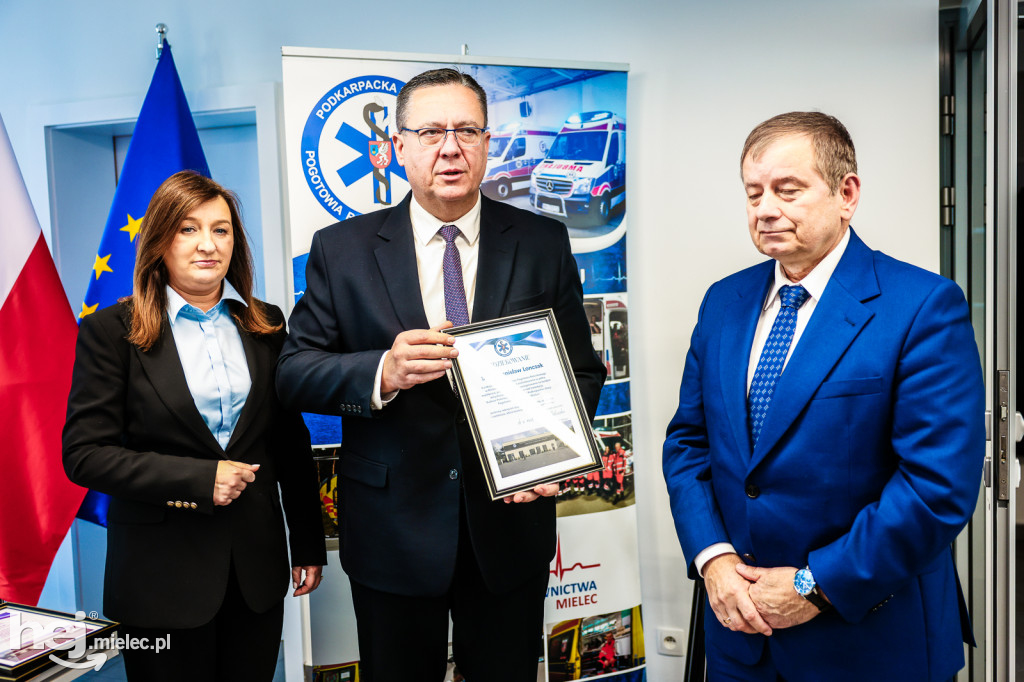 Umowa na budowę nowoczesnej podstacji Podkarpackiego Pogotowia Ratunkowego w Radomyślu Wielkim