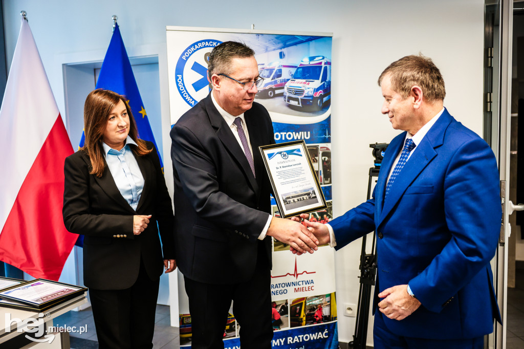 Umowa na budowę nowoczesnej podstacji Podkarpackiego Pogotowia Ratunkowego w Radomyślu Wielkim
