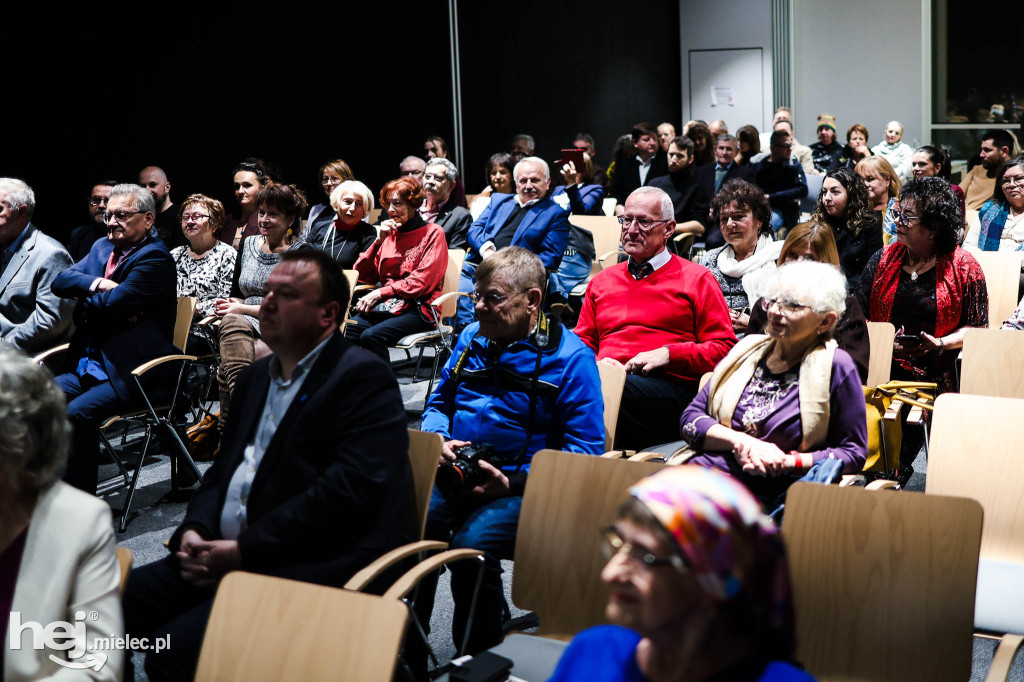 Otwarcie wystawy „Cisza kształtu, szept koloru”