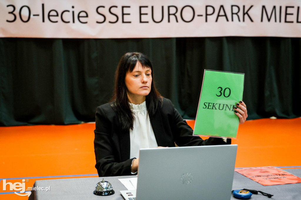 Debata Oksfordzka: Czy przyszłość młodych jest w Mielcu