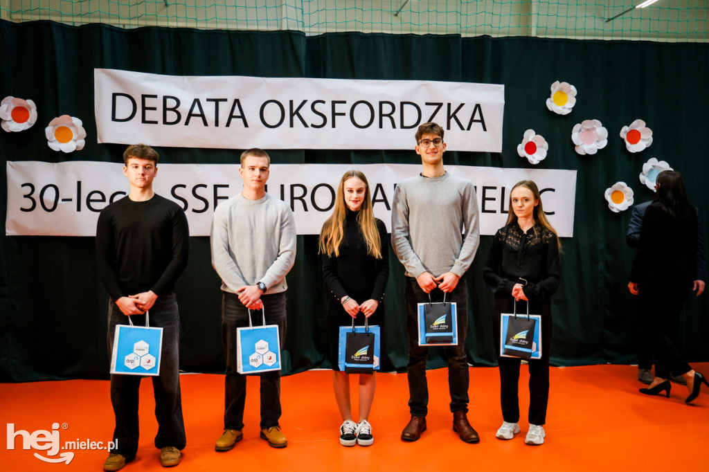 Debata Oksfordzka: Czy przyszłość młodych jest w Mielcu