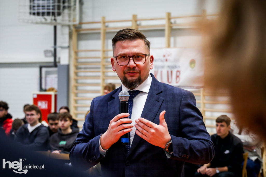 Debata Oksfordzka: Czy przyszłość młodych jest w Mielcu