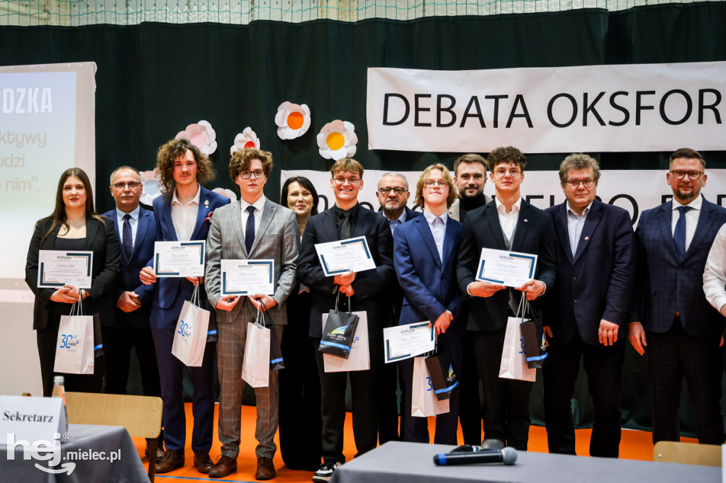 Debata Oksfordzka: Czy przyszłość młodych jest w Mielcu