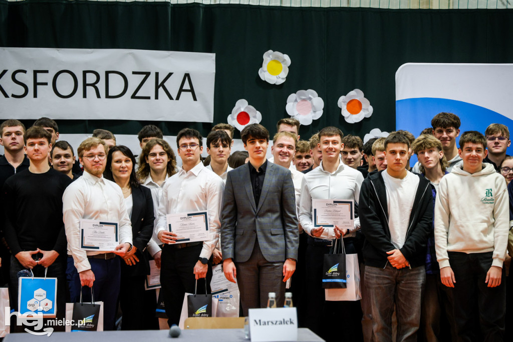 Debata Oksfordzka: Czy przyszłość młodych jest w Mielcu