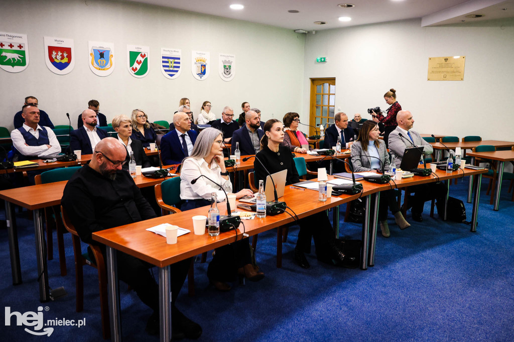 Sesja rady miejskiej 27 listopada 2025