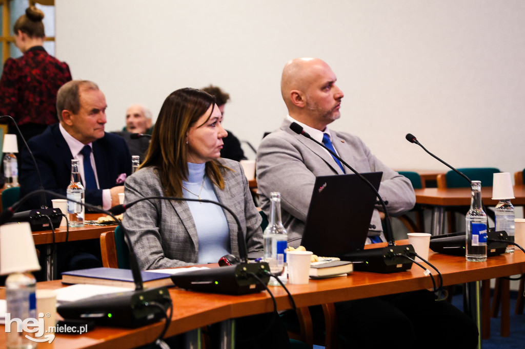 Sesja rady miejskiej 27 listopada 2025