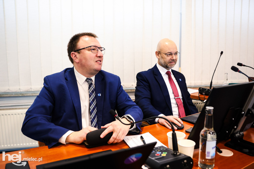 Sesja rady miejskiej 27 listopada 2025