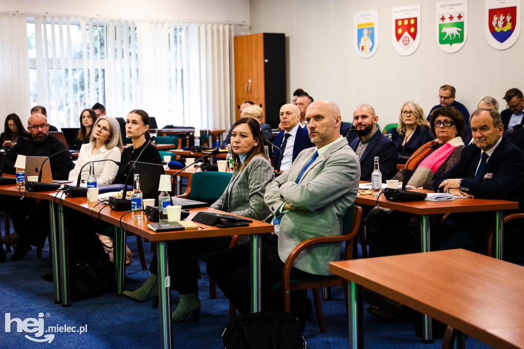 Sesja rady miejskiej 27 listopada 2025