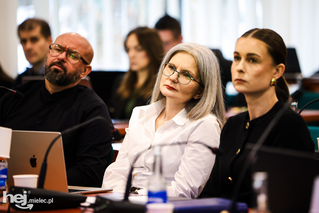 Sesja rady miejskiej 27 listopada 2025