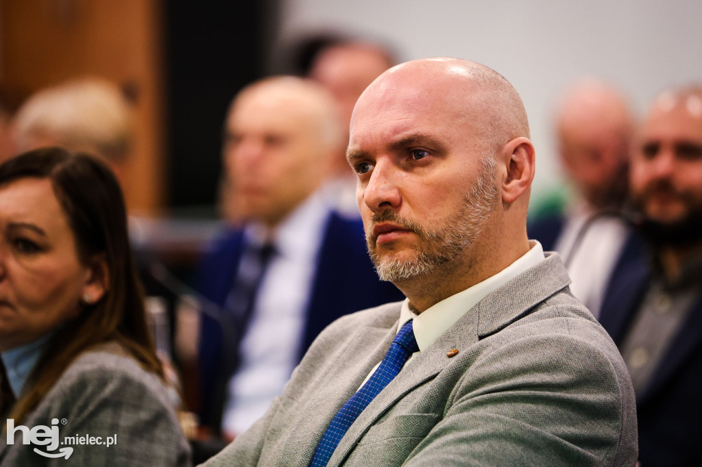 Sesja rady miejskiej 27 listopada 2025