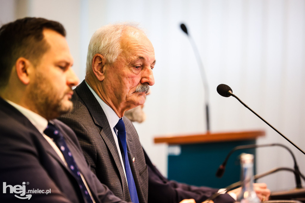 Sesja rady miejskiej 27 listopada 2025