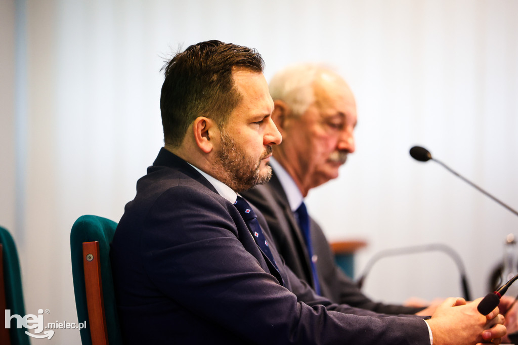 Sesja rady miejskiej 27 listopada 2025