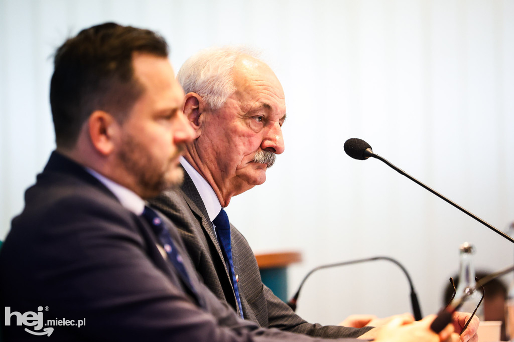 Sesja rady miejskiej 27 listopada 2025