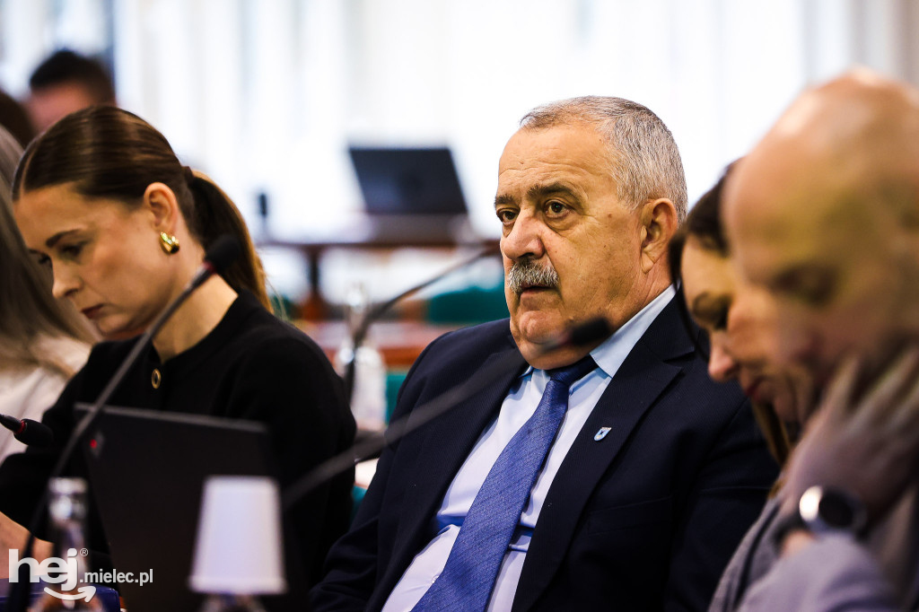 Sesja rady miejskiej 27 listopada 2025