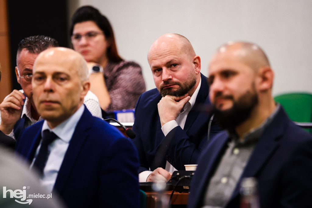 Sesja rady miejskiej 27 listopada 2025