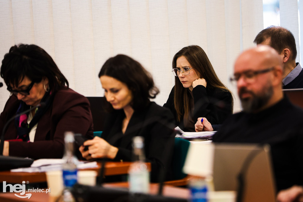 Sesja rady miejskiej 27 listopada 2025