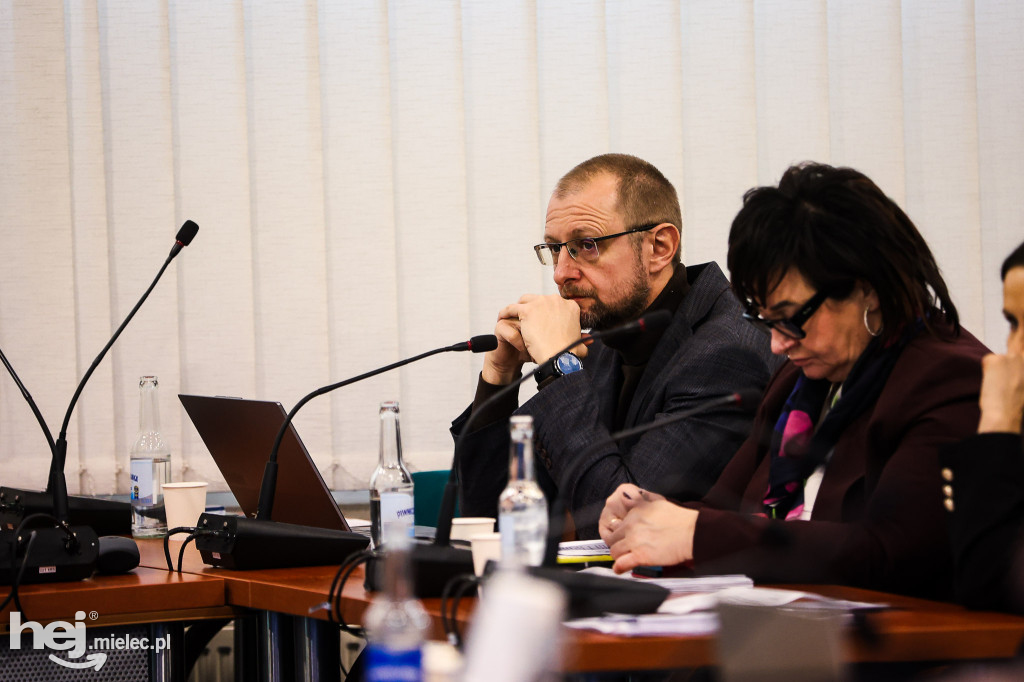 Sesja rady miejskiej 27 listopada 2025