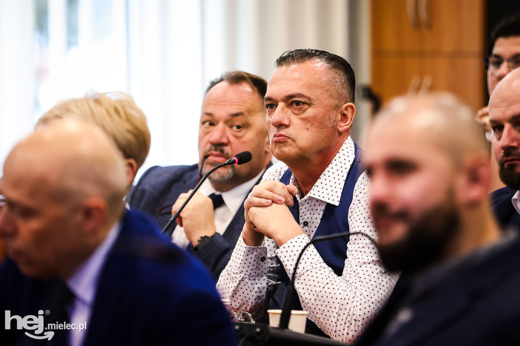 Sesja rady miejskiej 27 listopada 2025