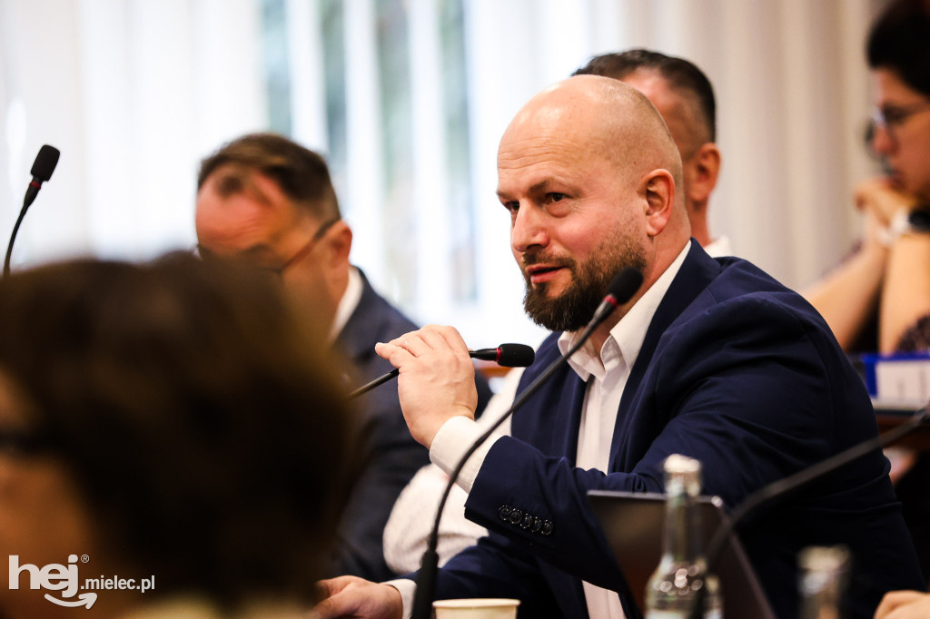 Sesja rady miejskiej 27 listopada 2025