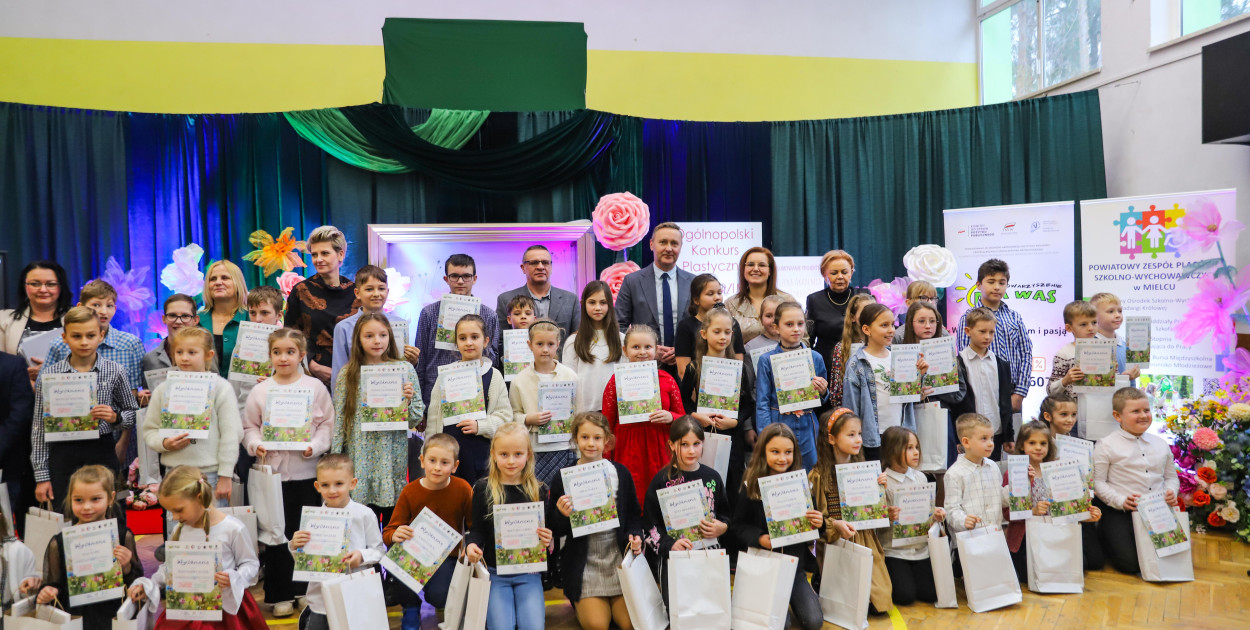 Gala konkursu „Mam – Marzenia Akwarelą Malowane”