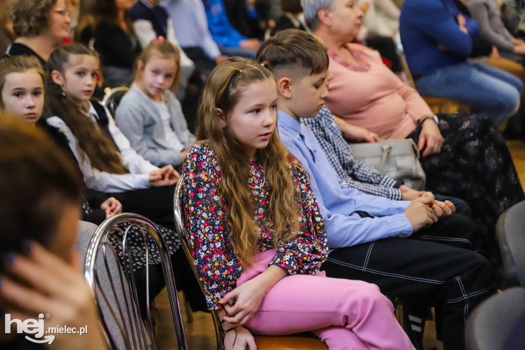 Gala konkursu „Mam – Marzenia Akwarelą Malowane”